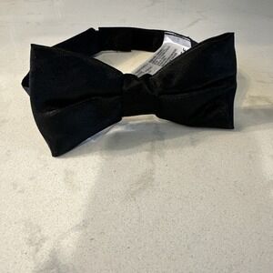 Disney Parks Light-Up Pre-Tied Solid Black Bow Tie Men's Size S/M NEW